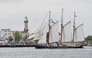 sailing ship, three masted, lighthouse, harbour entrance, warnemünde, baltic sea, tall ship, windjammer, hansesail, rostock, rigging, sail, dutch, netherlands, paraglider, warnemünde, tall ship, tall ship, tall ship, windjammer, windjammer, windjammer, hansesail, rostock, rostock, rostock, rostock, rostock